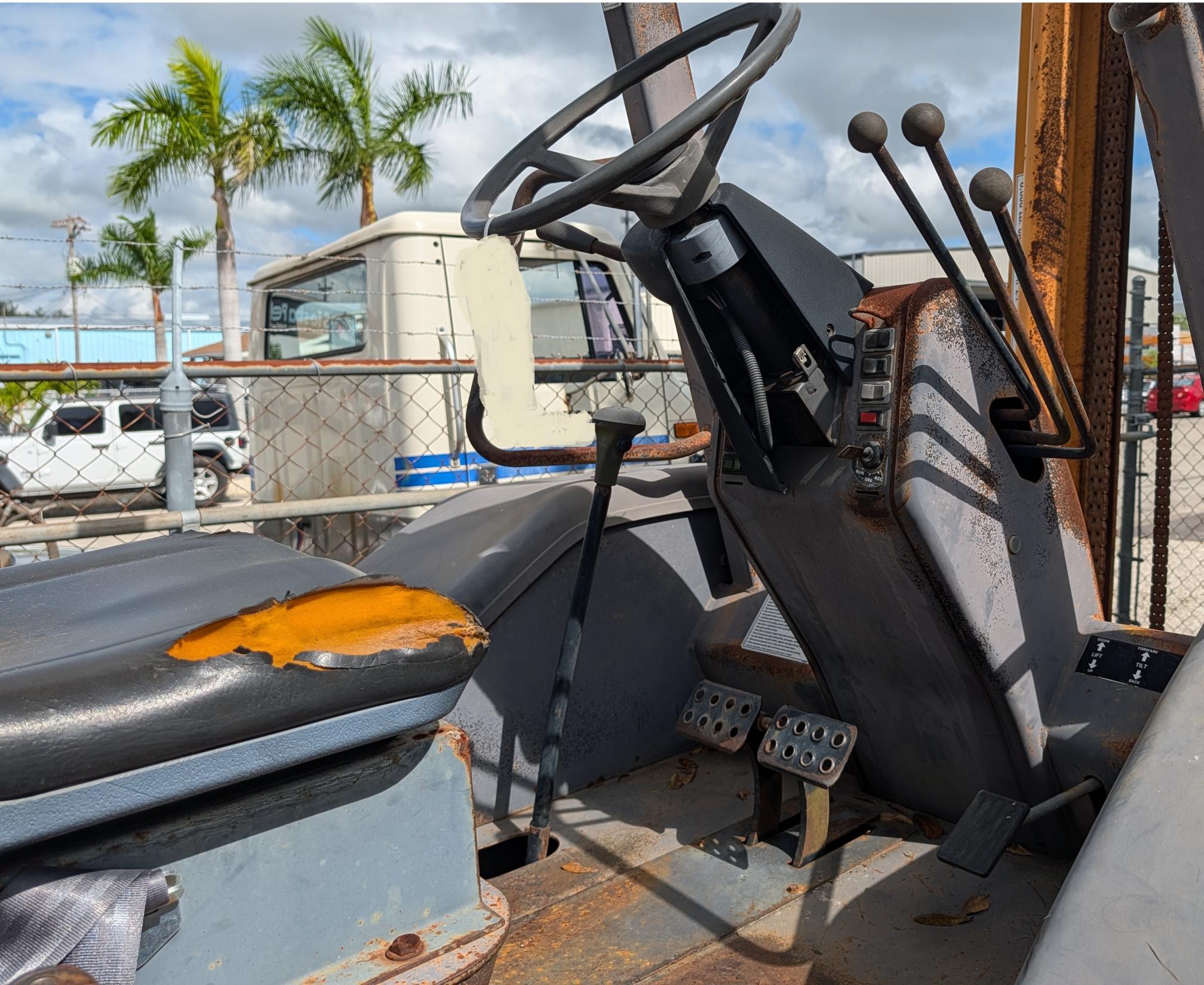 2005 CASE 588G - Image 6